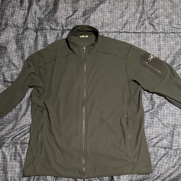 Arc’teryx Delta LT -XL - Picture 1 of 3